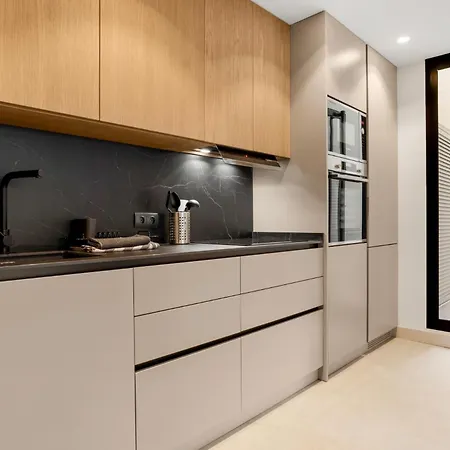 Stylish 2br In Estepona, Walk To & Old Town Estepona