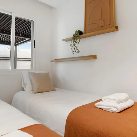 Stylish 2br In Estepona, Walk To & Old Town * Estepona